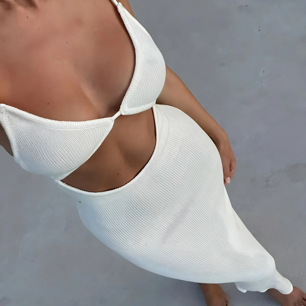 ABITO ELEGANTE SENZA MANICHE BIANCO
